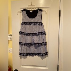 Crown & Ivy sleeveless top